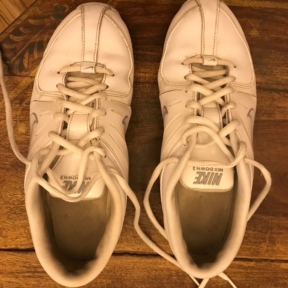 Nike Mix down 2 cheer shoes